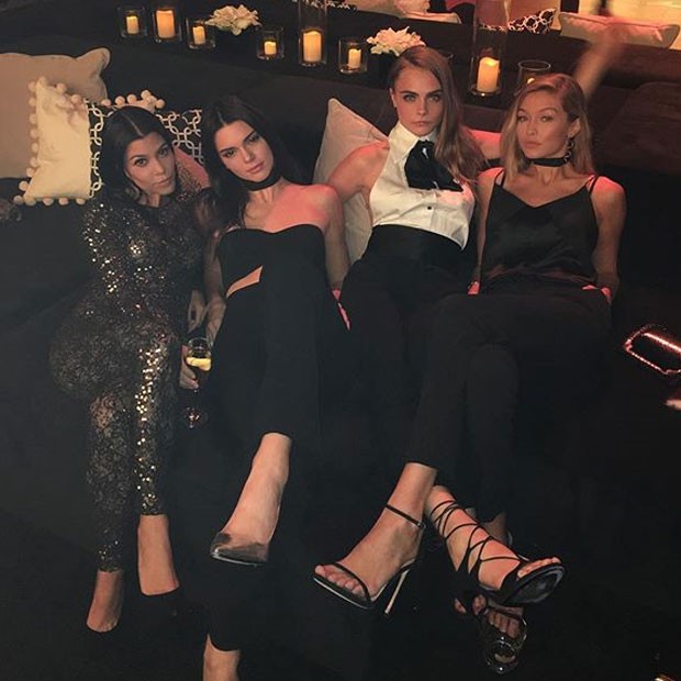 Kourtney Kardashian, Kendall Jenner, Cara Delevingne e Gigi Hadid (Foto: Instagram/ Reprodução)