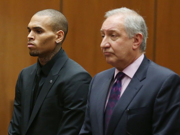 Chris Brown na corte de Los Angeles, nos Estados Unidos (Foto: Frederick M. Brown/ Getty Images/ AFP)