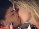 Fernanda Keulla dá beijão em André Martinelli: 'Amigo, amante, amor'.