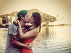 Nasser e Andressa se beijam em cartão postal do Rio