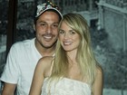Susana Werner e Júlio Cesar curtem show em balada carioca