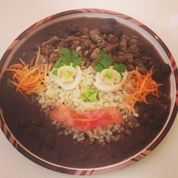 Juliana Paes postou prato que o filho vai comer (Foto: Instagram/ Reprodução)