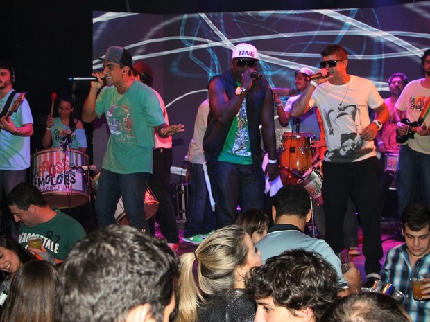 Show do grupo Carrossel de Emoções em São Paulo (Foto: Thiago Duran/ Ag. News)