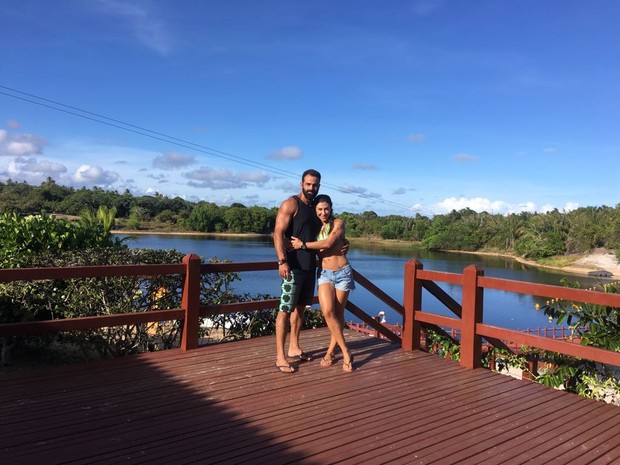 Jaque Khury curte pré-carnaval com novo namorado na Costa do Sauípe (Foto: Reprodução / Instagram)