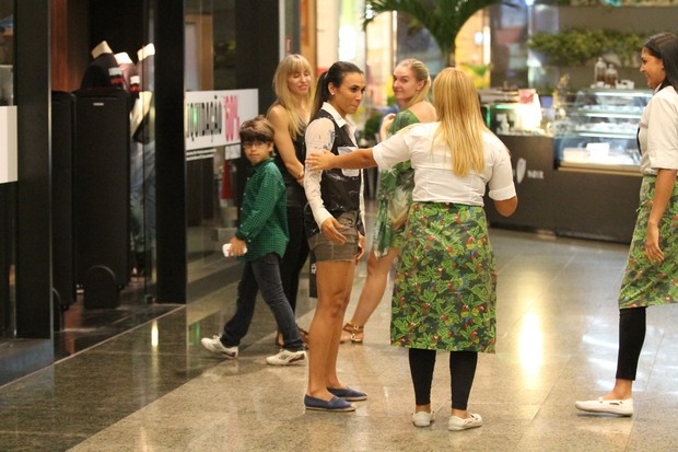 Marta faz compras em shopping do Rio (Foto: Wallace Barbosa / AgNews)