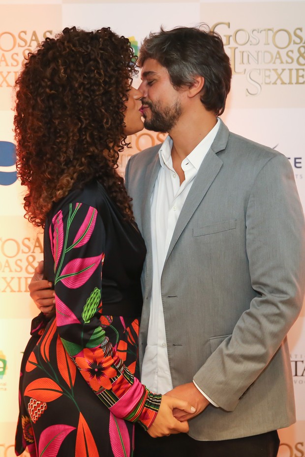 Juliana Alves e o marido (Foto: Manuela Scarpa/Brazil News​)