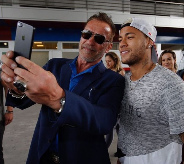 Arnold Schwarzenegger e Neymar juntos em Barcelona (Foto: Reprodução/Instagram)