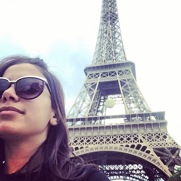 Anitta na Torre Eiffel (Foto: Reprodução/ Instagram)