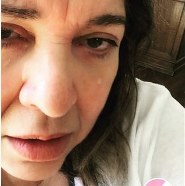 Roberta Miranda mostra imagem em que aparecendo chorando (Foto: Reprodução/Instagram)