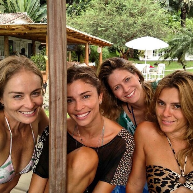 Angélica, Grazi, Carol e Didi (Foto: Reprodução/Instagram)