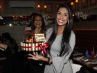 Ex-BBB Amanda comemora aniversário com Tamires