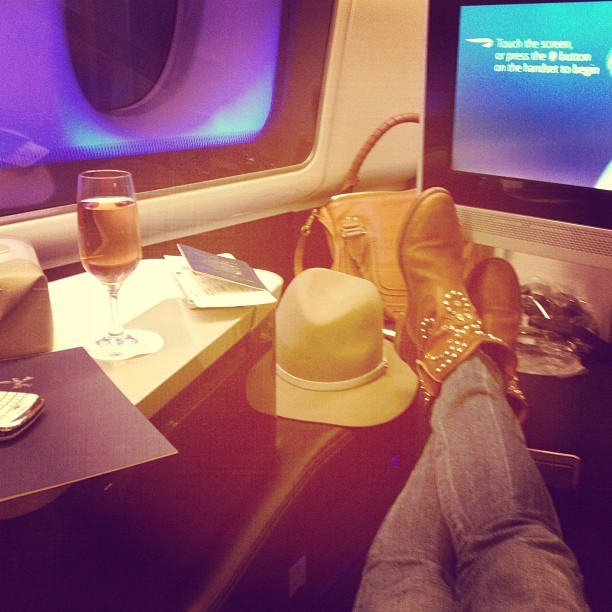 Alessandra Ambrósio em avião (Foto: Instagram/ Reprodução)