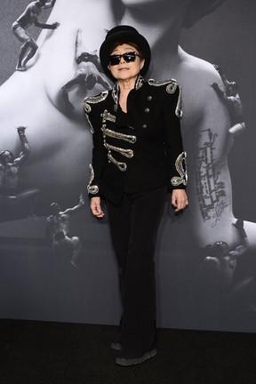Yoko Ono em lançamento de perfume de Lady Gaga em Nova York, no EUA (Foto: Kevin Mazur/ Getty Images/ Agência)