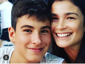Carol Ribeiro com o filho  (Foto: Instagram / Reprodução)