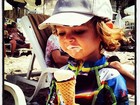 Adriane Galisteu posta foto de Vittorio lambuzado de sorvete