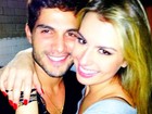 Ex-BBB Fernanda posta foto com o rostinho colado ao de André