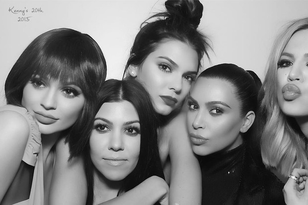 Kylie Jenner, Kourtney Kardashian, Kendall Jenner, Kim e Khloe Kardashian (Foto: Reprodução/Instagram)
