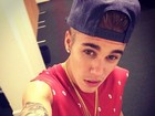Justin Bieber é chamado de viciado e envia fotos obscenas a ex, diz site