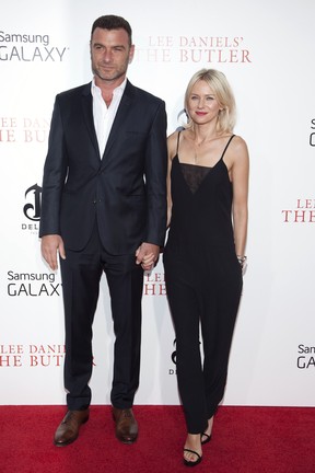 Liev Schreiber e Naomi Watts em première de filme em Nova York, nos EUA (Foto: Andrew Kelly/ Reuters)