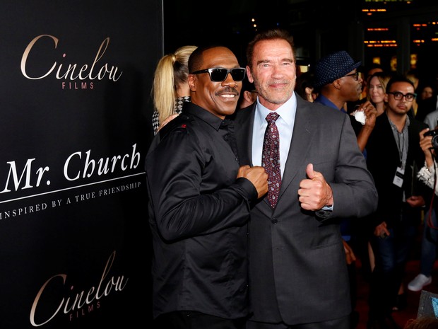Eddie Murphy e Arnold Schwarzenegger em première em Los Angeles, nos Estados Unidos (Foto: Mario Anzuoni/ Reuters)