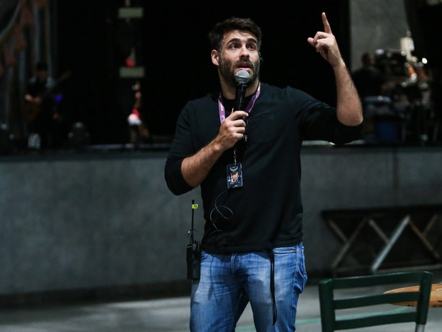 Raoni Carneiro em gravação em casa de shows na Zona Oeste do Rio (Foto: Manuela Scarpa/ Foto Rio News)