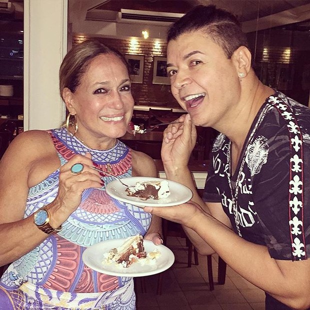 Susana Vieira e David Brazil em restaurante na Zona Oeste do Rio (Foto: Instagram/ Reprodução)