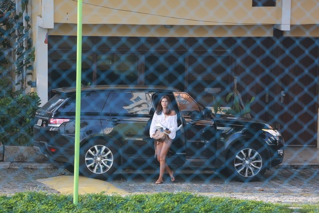 Caua reymond Deixa sua namorada na casa dela na Barra da Tijuca (Foto: Agnews)