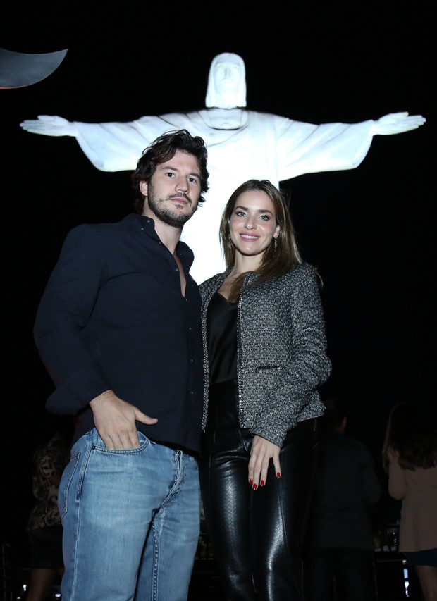 Debora Nascimento e José Loreto (Foto: Roberto Filho / Brazil News)