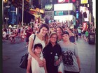 Isabeli Fontana se diverte com a família em Nova York, nos EUA