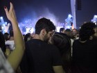 Dudu Azevedo despista após beijos em morena: 'Normal conhecer alguém'