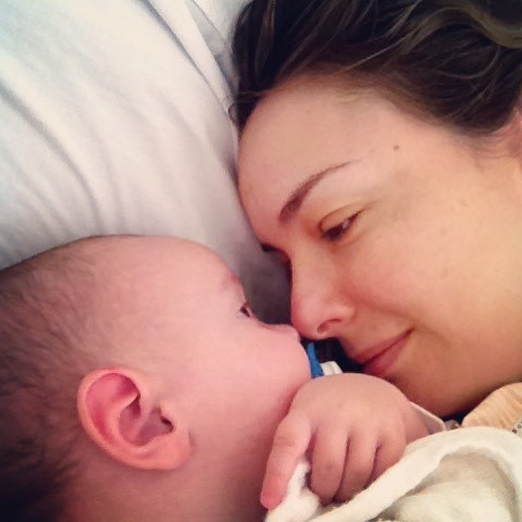 Regiane Alves com o filho (Foto: Instagram / Reprodução)