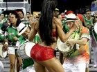 Gracyanne Barbosa chama atenção com físico em ensaio de carnaval