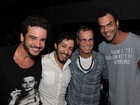 Ex-BBBs Jean Wyllys e Alan Passos curtem show no Rio