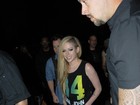 Depois de show, Avril Lavigne sai para jantar em São Paulo
