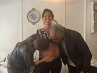 Gilberto Gil beija a barriga de grávida da filha, Bela Gil: 'À espera de Nino'