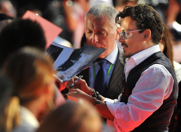Johnny Depp na premiere de &quot;O cavaleiro solitário&quot; (Foto: AFP / Agência)