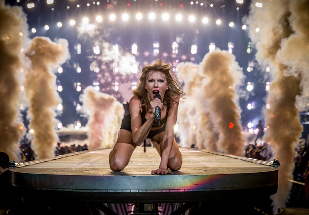 Taylor Swift em show em Los Angeles (Foto: Christopher Polk / GETTY IMAGES NORTH AMERICA / AFP)