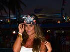 Nicole Bahls tieta Solange Almeida após show em Fortaleza