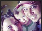 Debby Lagranha posta foto com a filha e o marido
