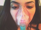 Petra Mattar posta vídeo fazendo inalação: 'Sinusite tá monstra!'