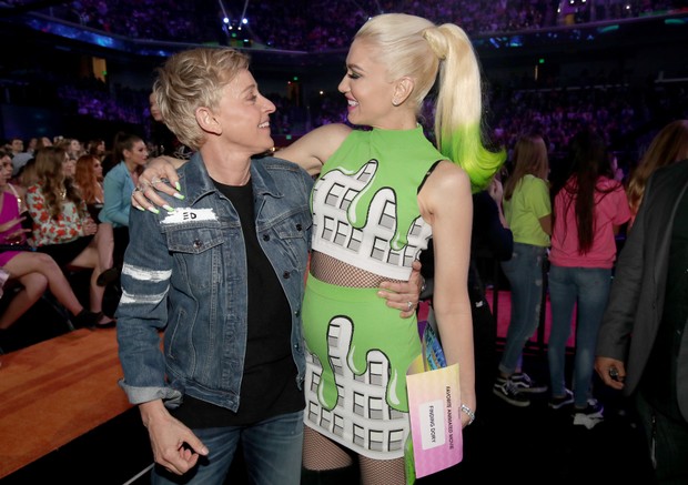 Ellen DeGeneres e Gwen Stefani no Kids Choice Awards (Foto: Getty Images)