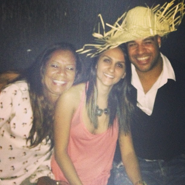 Adriano e a namorada, Renata Fontes (Foto: Reprodução/Instagram)