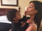 Kim Kardashian é 'maquiada' pela filha, North West