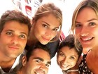 Grazi Massafera tira selfie com Gagliasso e Giovanna Ewbank 