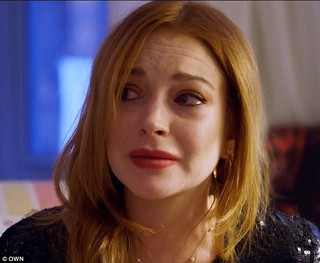 Lindsay Lohan chora ao falar de aborto (Foto: Reprodução/Own)