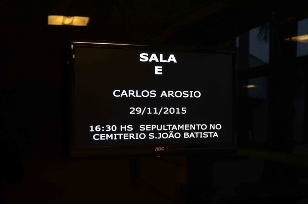 Velório do pai de Ana Paula Arósio (Foto: Marcos Madi / Ag News)