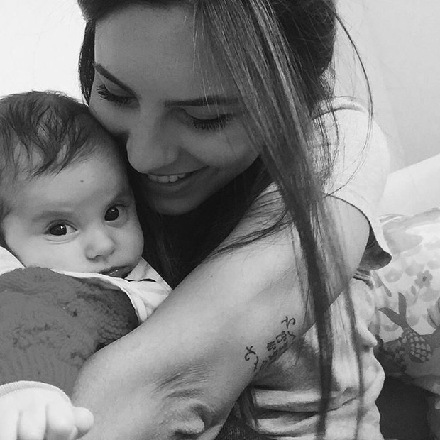 Rubia Baricelli com a filha (Foto: Reprodução / Instagram)
