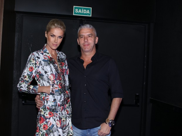 Ana Hickmann e o marido, Alexandre Côrrea, em festa em São Paulo (Foto: Thiago Duran/ Ag. News)