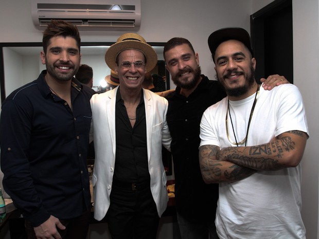 João Gabriel, Carlinhos de Jesus, Diogo Nogueira e Marcelo D2 em evento em São Paulo (Foto: Cláudio Augusto/ Foto Rio News)