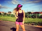 Tatiele Polyana mostra corpo magrinho após corrida